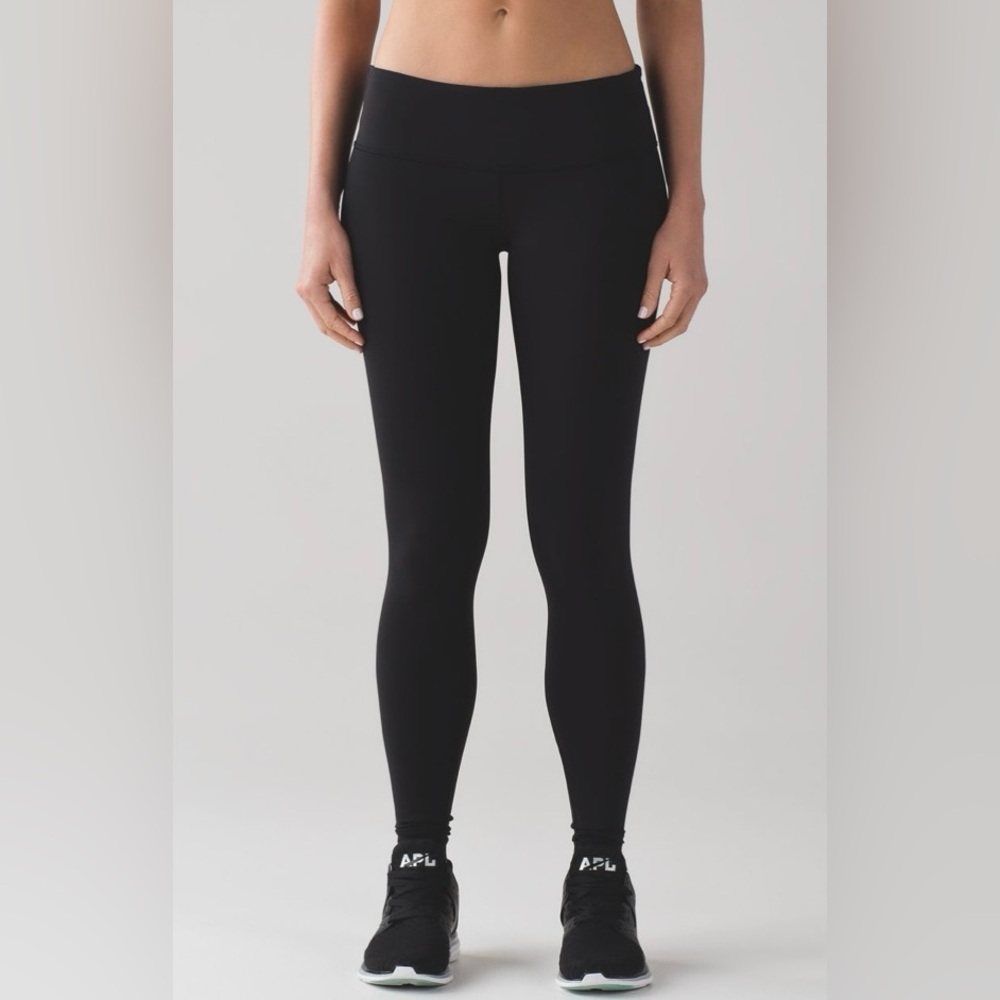 Lululemon black leggings low rise